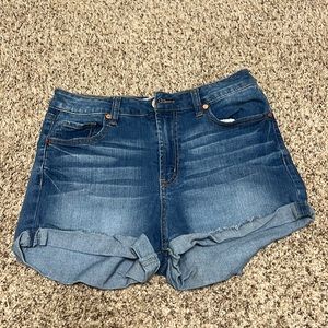 Woman’s Jean Shorts